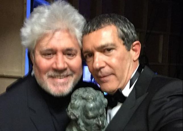 Antonio Banderas se estrena en Twitter con los Premios Goya