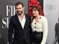 Jamie Dornan y Dakota Johnson deslumbran antes del estreno '50 sombras de Grey'