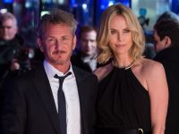 Charlize Theron y Sean Penn, cada día más enamorados