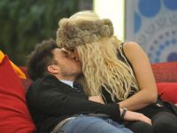 Fede seduce desnudo a Ylenia, el jacuzzi del amor de Gran Hermano VIP