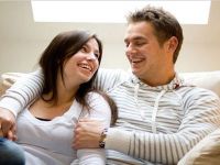 La importancia de las caricias en la pareja