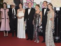 Baile de la Rosa: la ausencia de Charlène y la presencia de Karl Lagerfeld