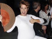 Tania Llasera sale de cuentas en Nochevieja, ¿el primer bebé del 2016?