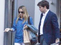 Alejandra Silva, en compañía de un atractivo amigo y sin rastro de Richard Gere