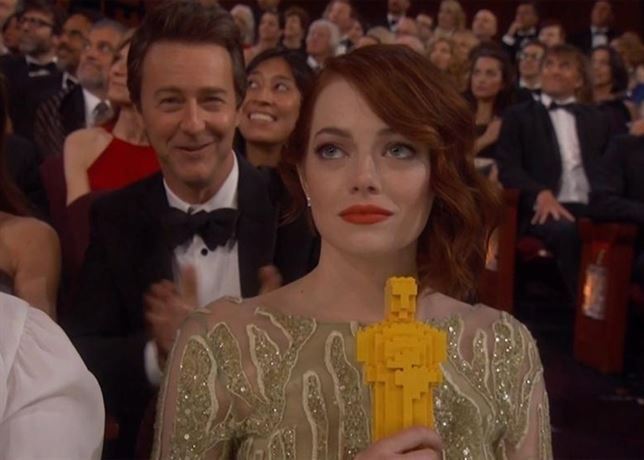Lego reparte los 'Lego-Oscars' y puso la locura a los Oscar 2015