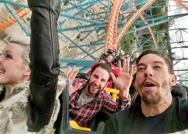 Instagram: Dani Rovira y Adrián Lastra, aventuras en Los Ángeles