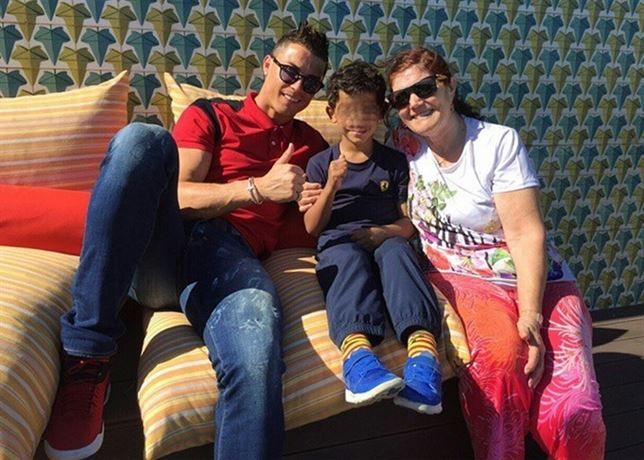 Cristiano Ronaldo y su hijo, unas vacaciones de lo más familiares
