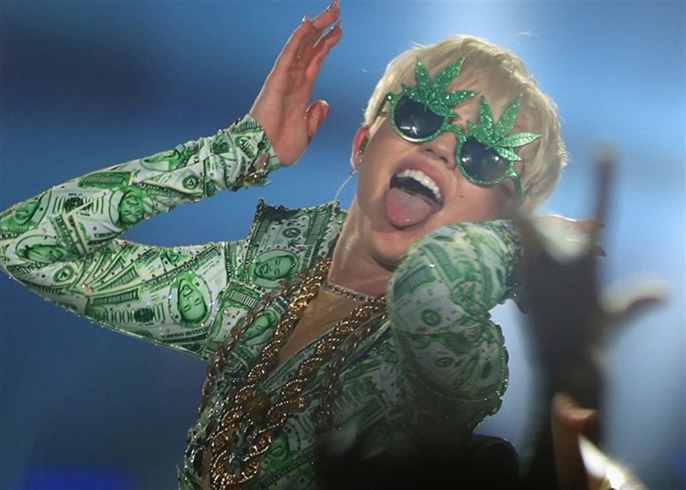 Miley Cyrus: ¿A rehabilitación por la marihuana o toda una estrategia?