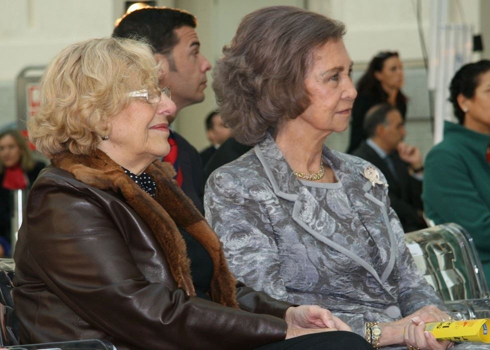 La Reina Sofía y Manuela Carmena, dos entrañables abuelas y cómplices