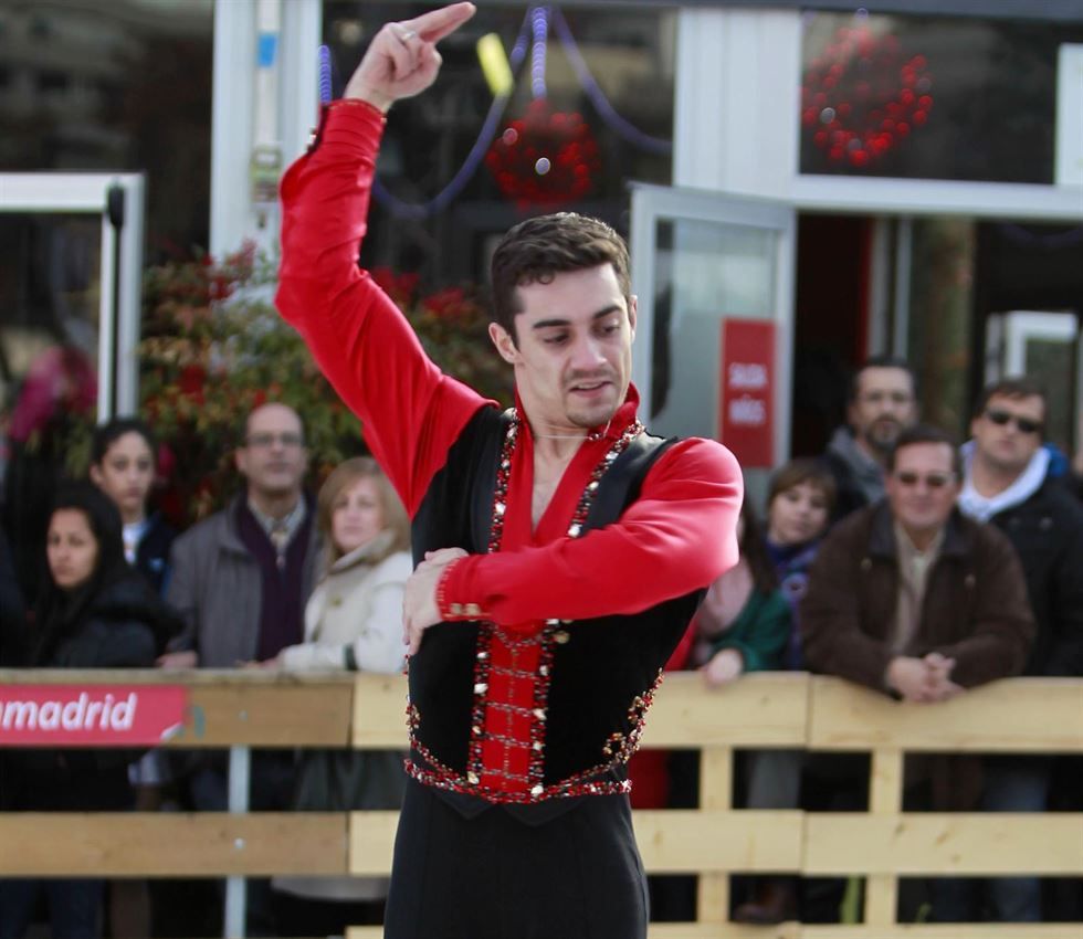 Javier Fernández, campeón del mundo, regala una magistral exhibición para cerrar el 2015